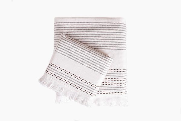 141UCK000228